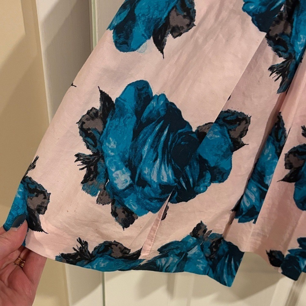 Betsey‎ Johnson Sleeveless Floral Fit-and-Flare Dress size 4 - Picture 4 of 9